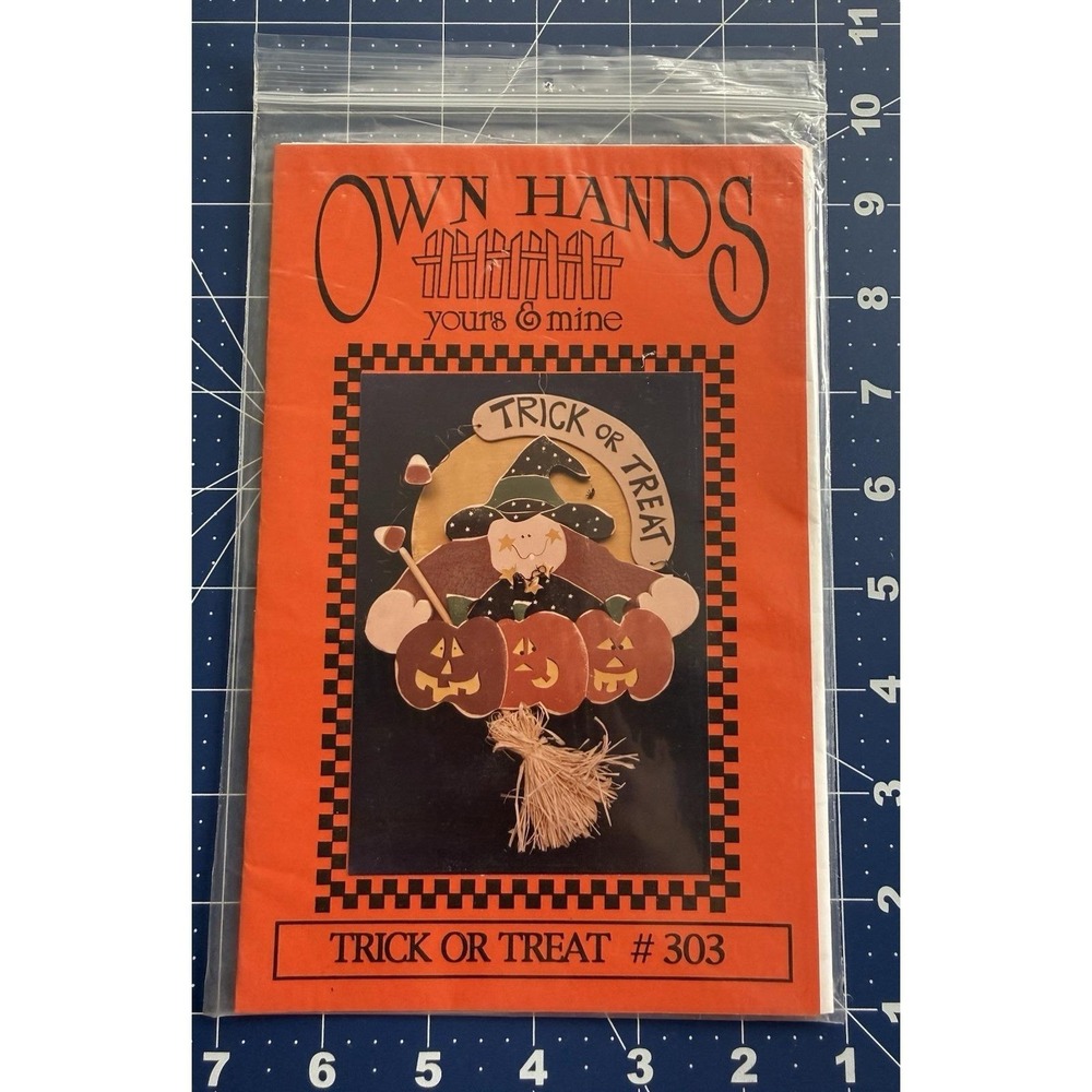 Own Hands Yours & Mine TRICK OR TREAT # 303‎ Tole Paint Pattern Packet Halloween